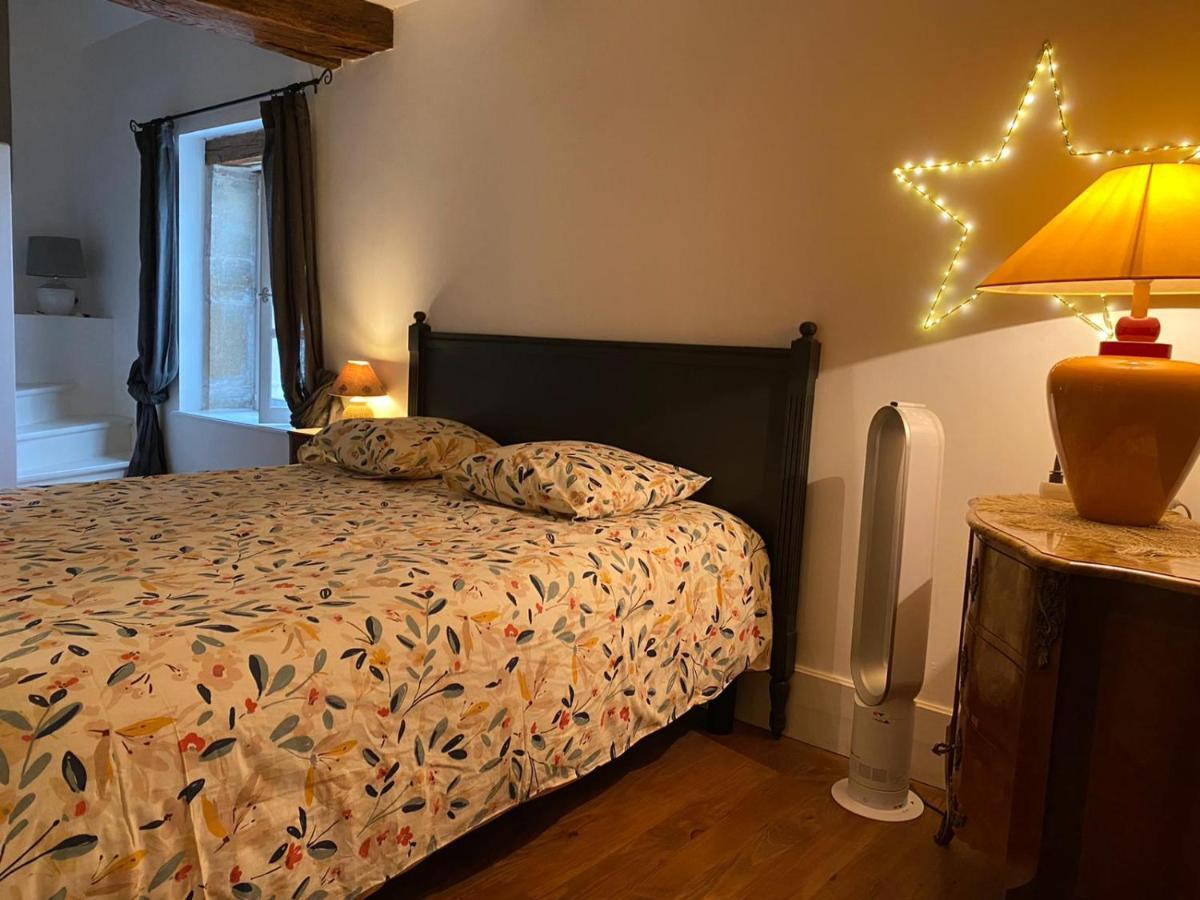 Le Pigeonnier De Saint-Loup Bed And Breakfast Saint-Loup-de-Varennes Exterior foto